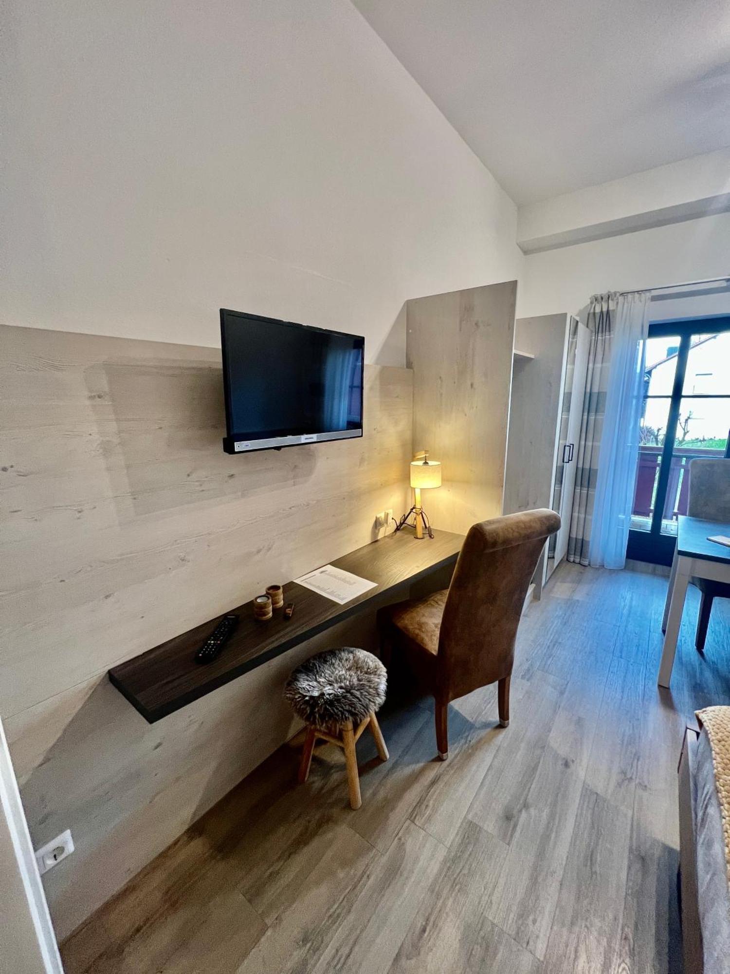 Wunderschoenes Apartment Mit Bademantelgang Zur Wohlfuehltherme Bad Griesbach im Rottal Exterior foto